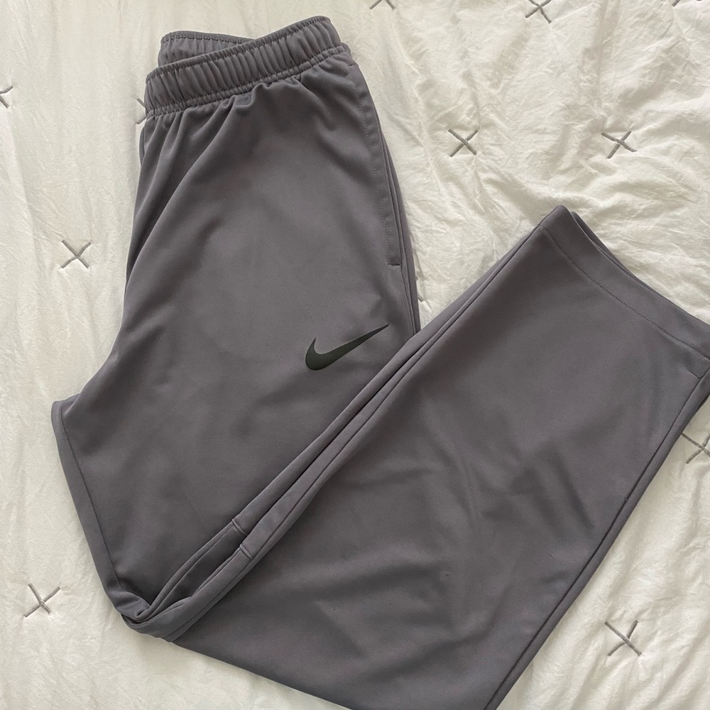 Gray Nike pants, adjustable size medium